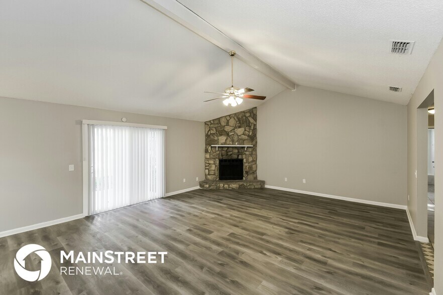 Building Photo - 11023 Poppins Ct