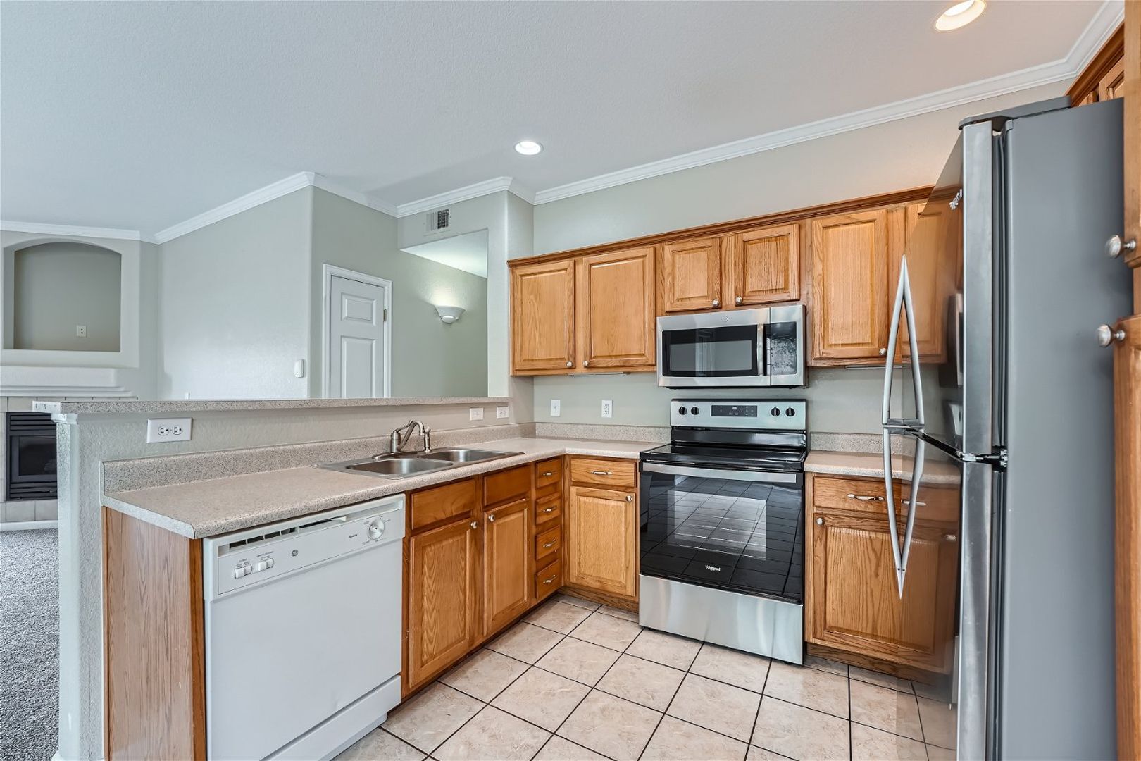 Building Photo - 10070 E Carolina Dr