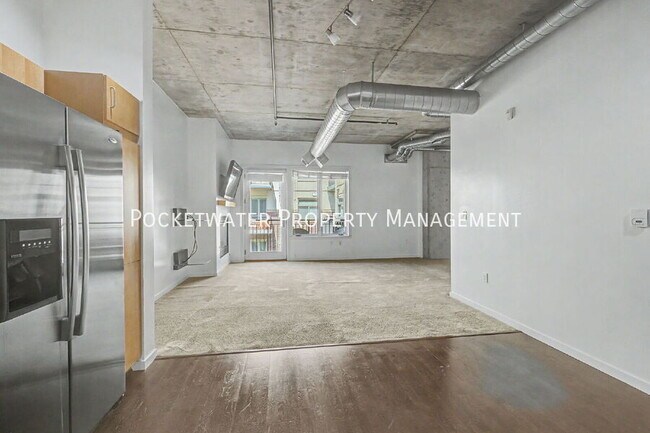 Building Photo - 3601 Arapahoe Ave