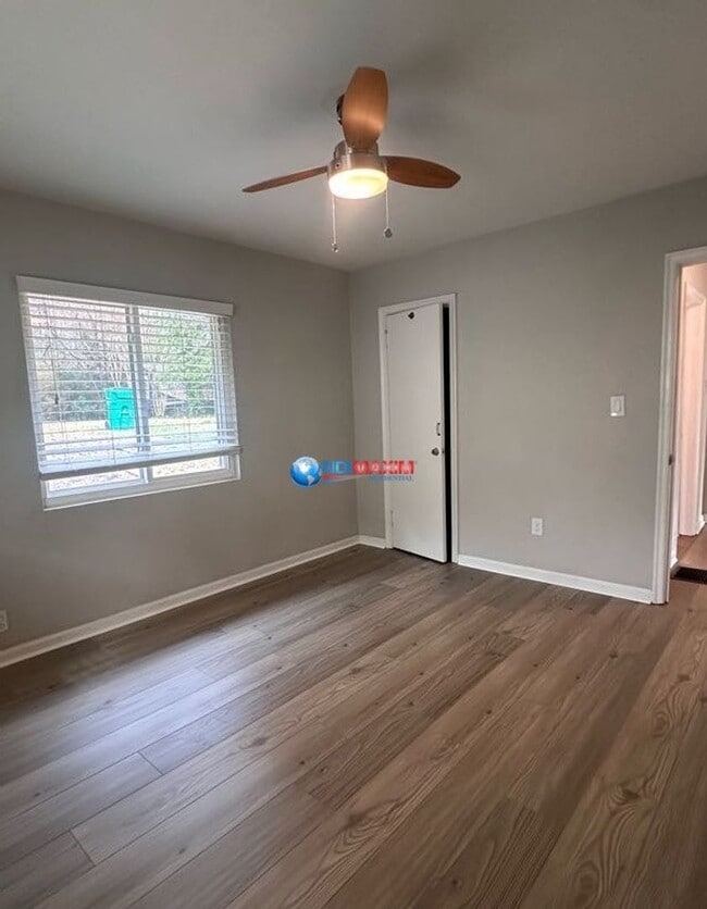 Building Photo - Great location newly RENOVATED ranch in Brookhaven