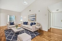 Building Photo - Your Dream Davie Home Awaits – 2 Bed/2 Bath!