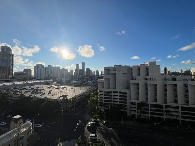 Building Photo - The Park Of Keeaumoku- Newly open condo, S...