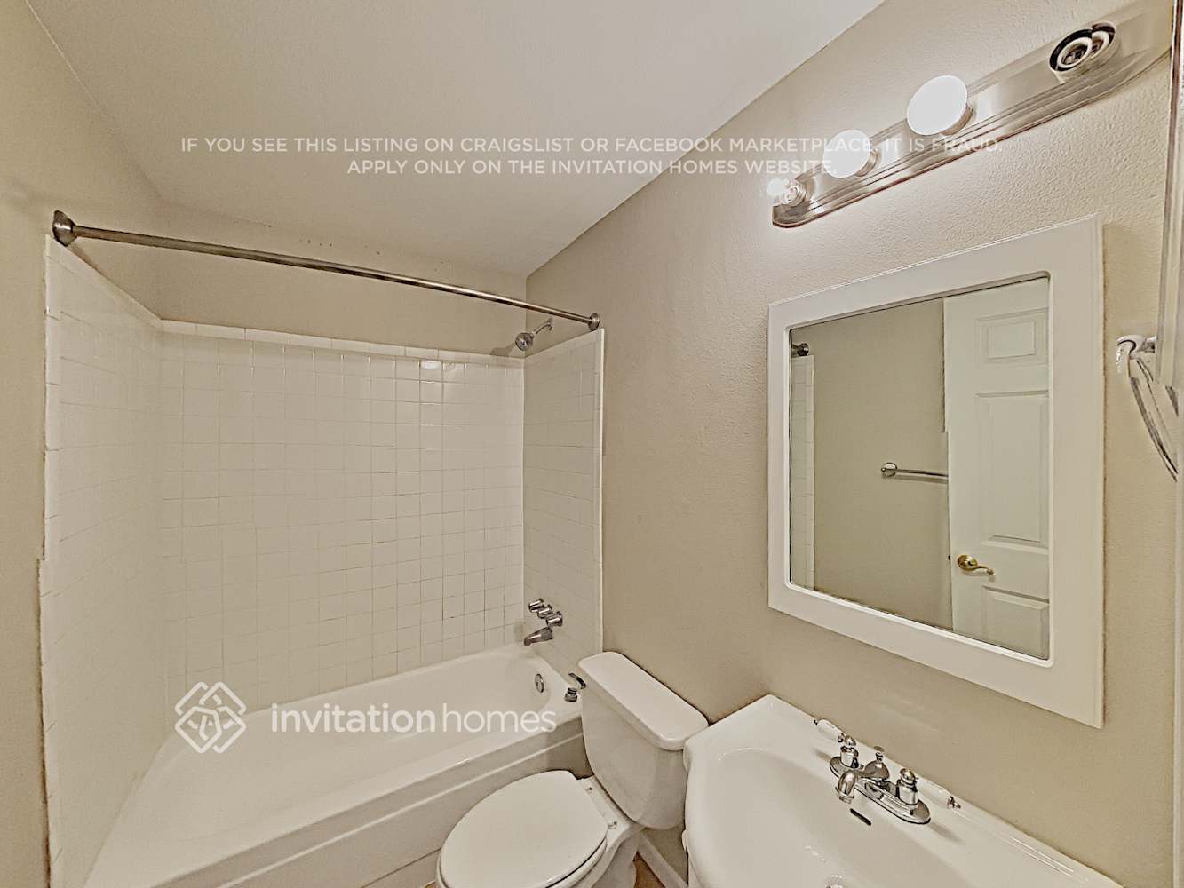 Building Photo - 17600 Ponderosa Ave