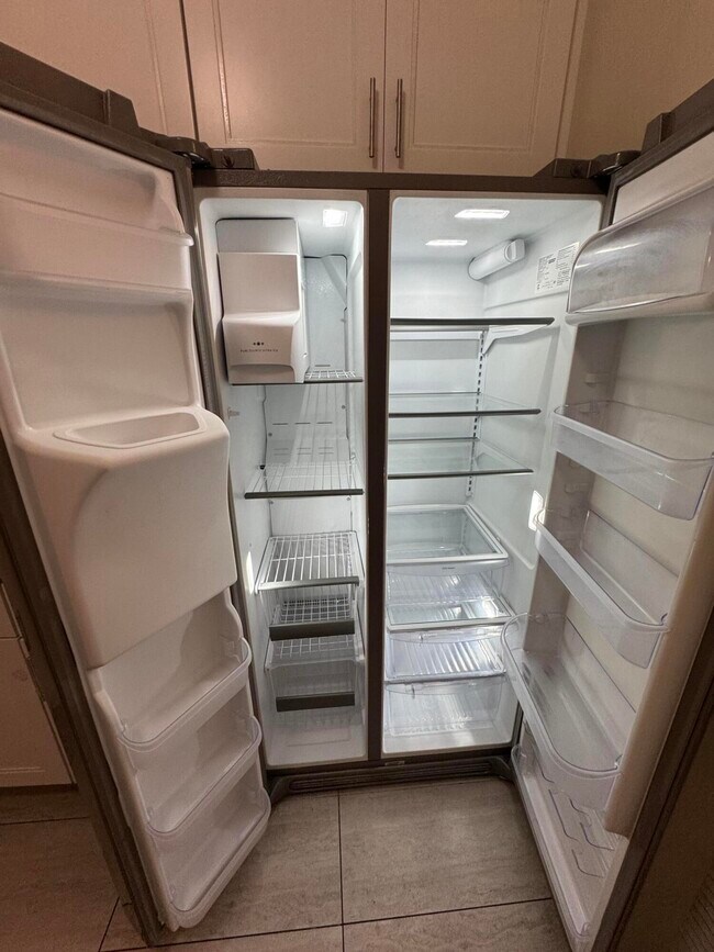 Building Photo - 9777 Nickels Blvd