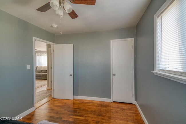 Building Photo - 2415 New Hampshire Ave