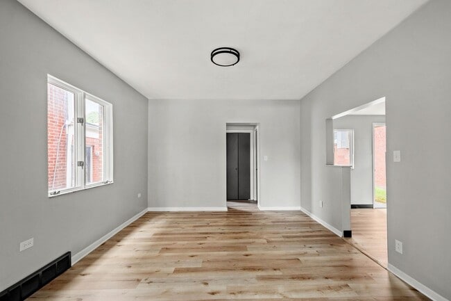 Building Photo - Stunning 3 bedroom home in Turtle Creek av...