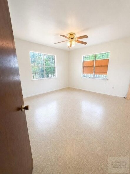 Building Photo - 138 Midway Dr