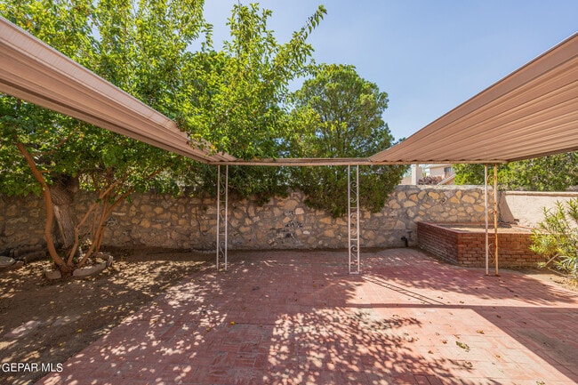 Building Photo - 2009 Bobby Jones Dr