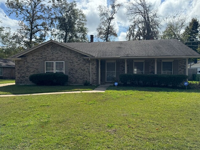 Primary Photo - Lovely Ranch Home in Spring Valley