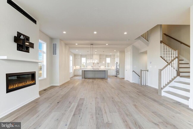 Building Photo - 43920 Ludwell Farm Square
