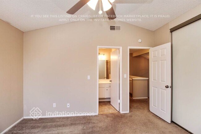 Building Photo - 1225 Rio Cresta Way