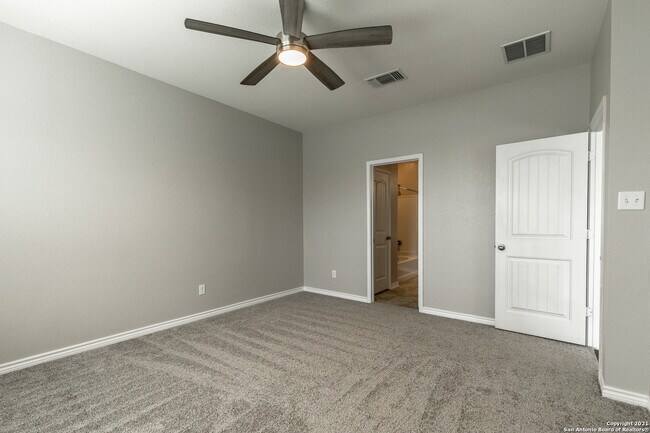 Building Photo - 682 Pond Springs