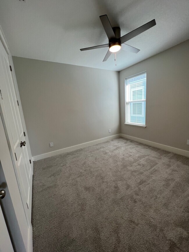 Building Photo - 1096 Harrison Bayou Dr