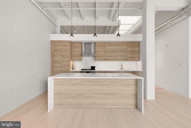 Building Photo - 1515 14th St NW