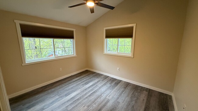 Building Photo - Modern 2-Bedroom Townhouse Condo – Water &...