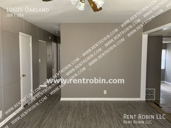 Building Photo - 10605 Oakland-