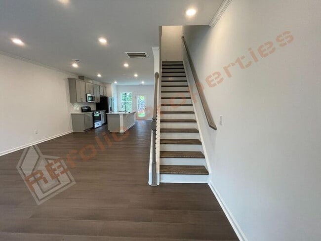 Building Photo - Brand New 2BR/3BA Townhome in Prime Apex L...