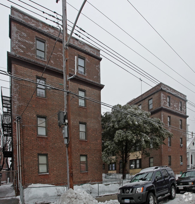 Primary Photo - 48 S 2nd Ave
