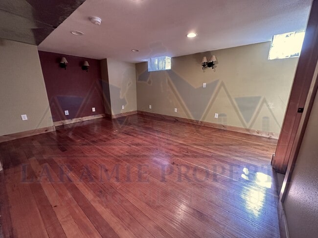 Building Photo - One-Bedroom Basement Apartment on Grand