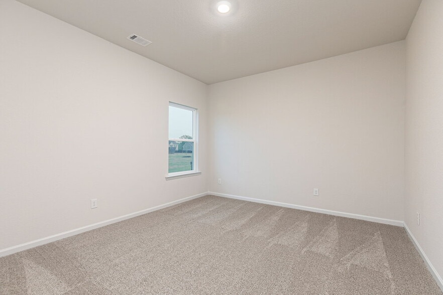 Building Photo - 1412 Sodbuster Dr
