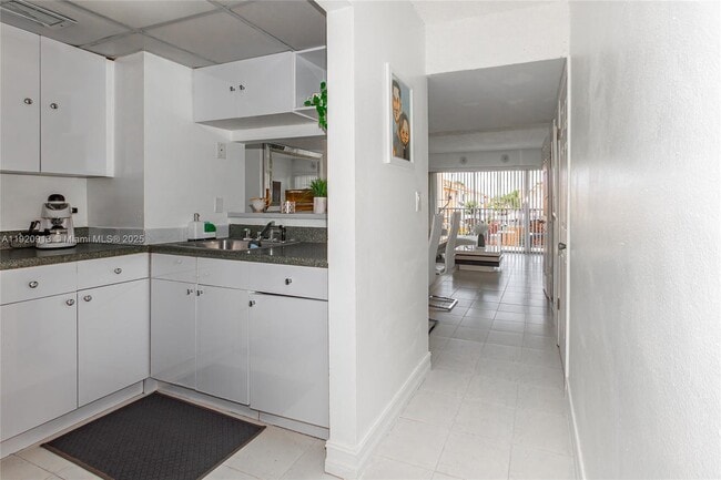 Building Photo - 245 NW 109th Ave