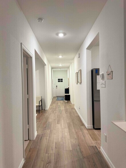 Building Photo - 3208 Kingsgarden Rd