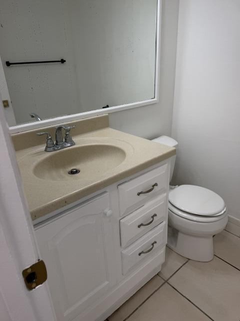 Building Photo - 3001 San Clara Dr