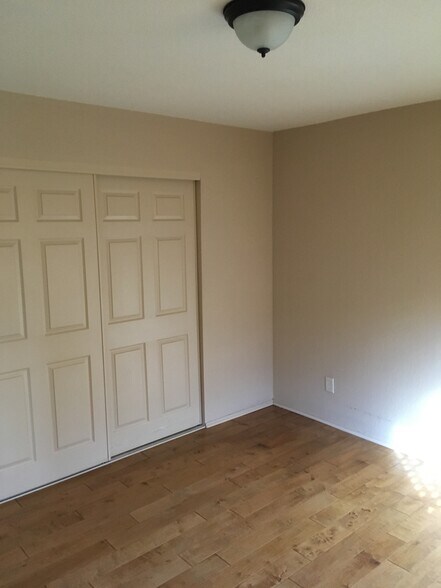 Building Photo - 446 Stimson Ave