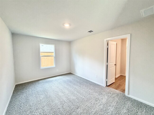 Building Photo - 11627 Ruffian Dr