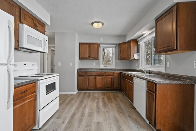 Building Photo - 9402 65th St NE