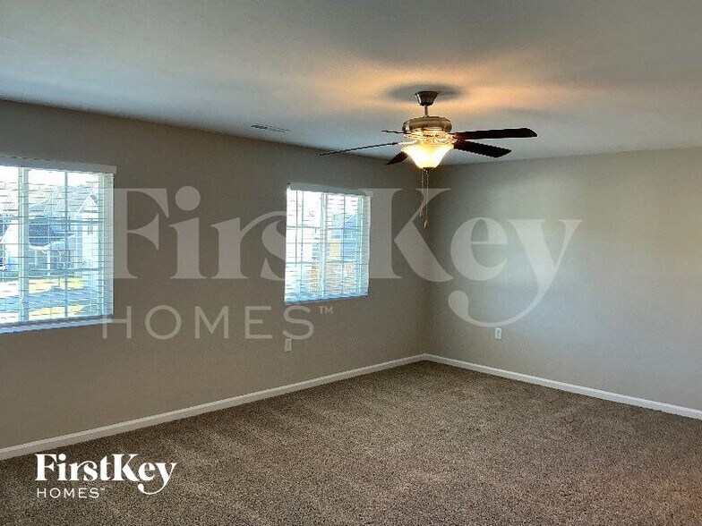 Building Photo - 5026 Apsley Dr