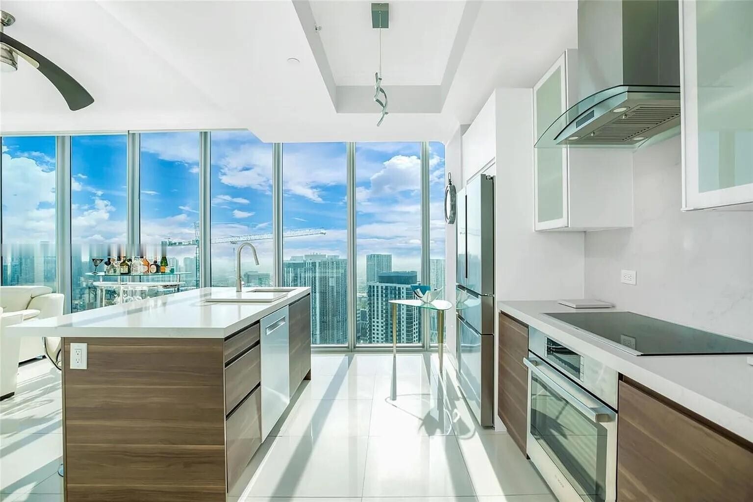 Building Photo - 888 Biscayne Blvd