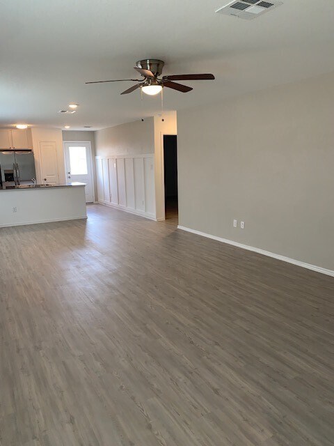 Building Photo - 9255 Honey Mesquite