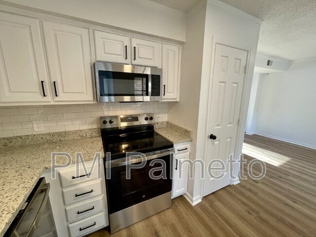 Building Photo - 1340 Cactus Ave