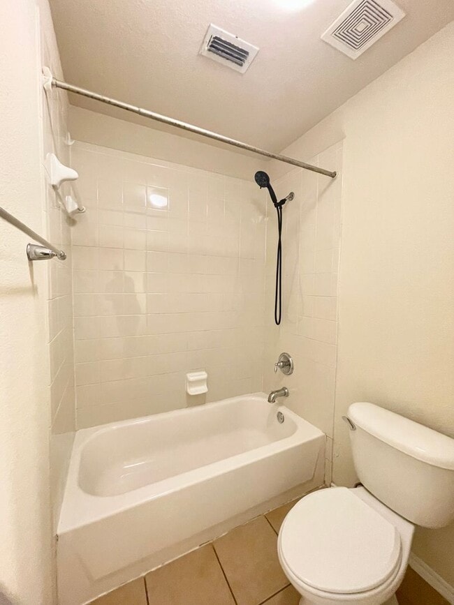 Building Photo - 4 Bedroom 1 story Duncanville ISD