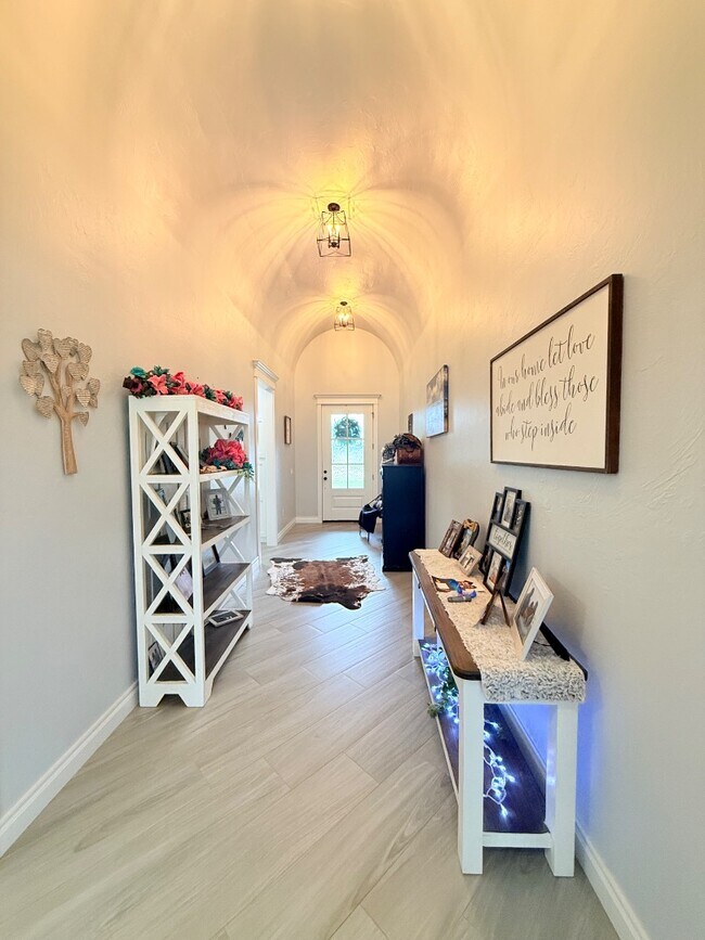 Building Photo - 2276 County Rd 1333