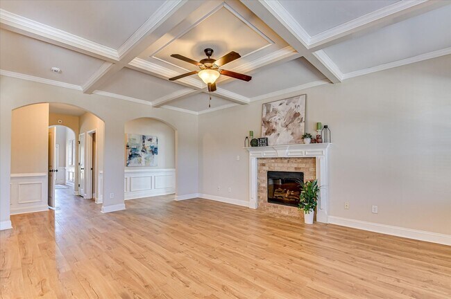 Building Photo - 406 Saterlee Ct