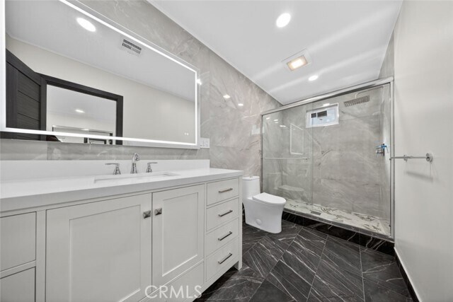 Building Photo - 15753 Cohasset St