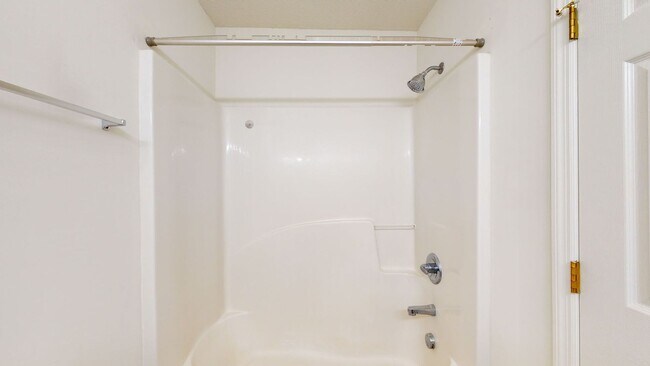 Building Photo - 216 Smallwood Rd