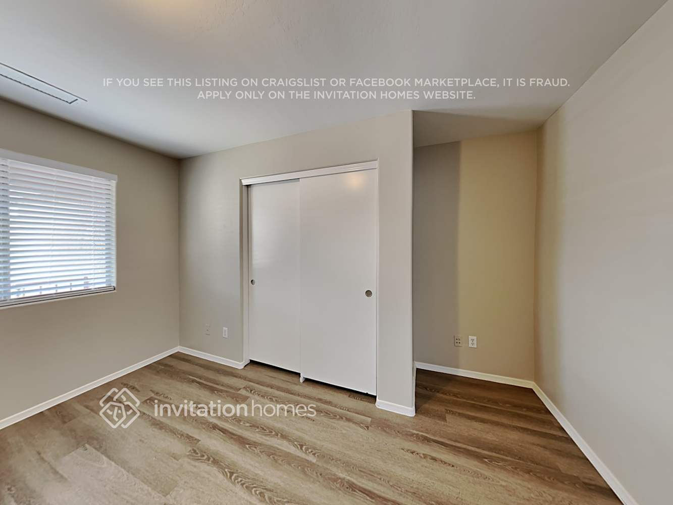 Building Photo - 10802 W Rio Vista Ln