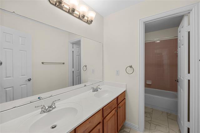 Building Photo - 9720 Zembriski Dr