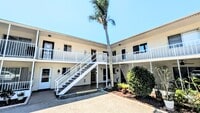 Building Photo - Annual UNFURNISHED 2/1 condo Island life
