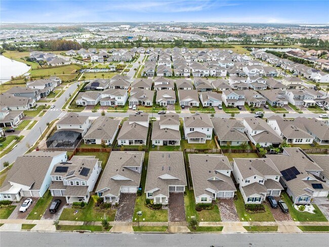 Building Photo - 19331 Banfield Pl