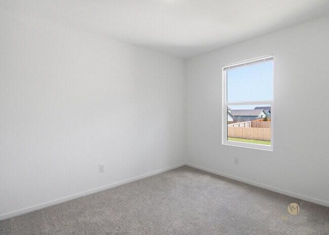 Building Photo - "Spacious 4-Bedroom Retreat with 2.5 Baths in Beautiful San Antonio!"