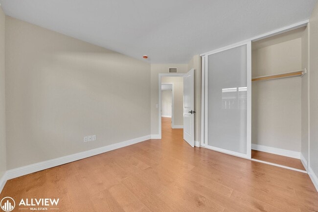 Building Photo - Gated Cimarron 3 Bed/ 2 Bath Home with Garage & Community Amenities