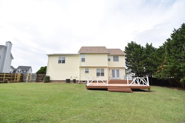 Building Photo - 135 Lenoir Dr