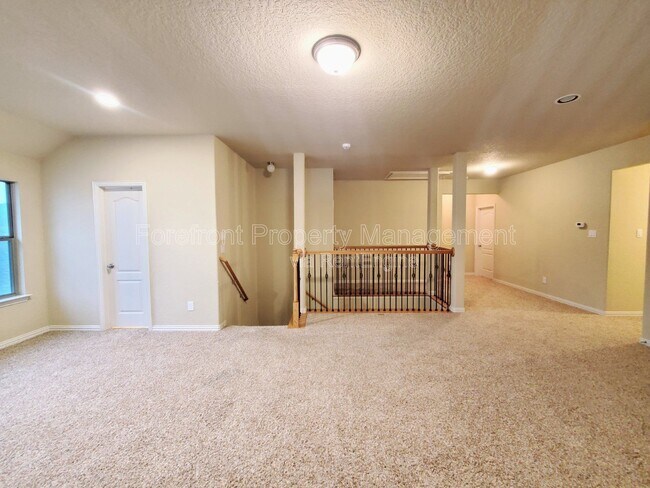 Building Photo - 11927 Jasmine Way