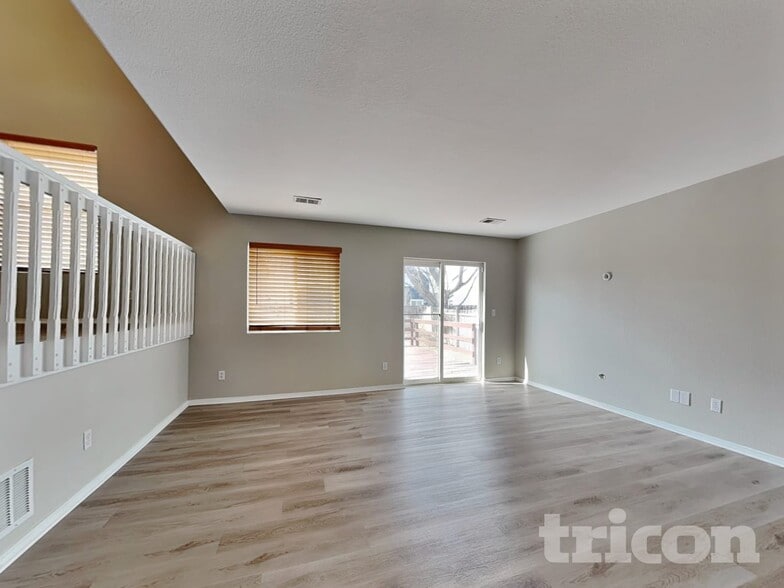 Building Photo - 11817 Columbine St