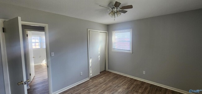 Building Photo - 3810 NW Millbrae Dr