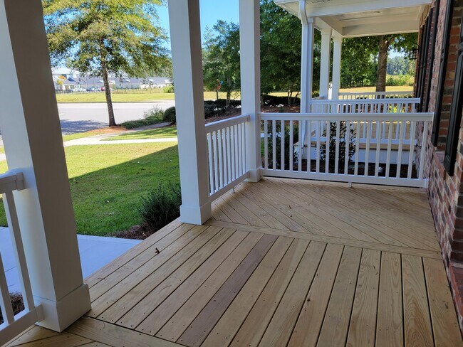 Building Photo - 3903 Harkers Way